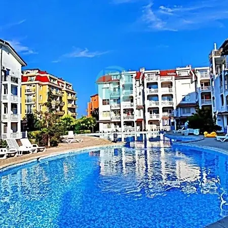 Bravo 5 - Sunny Center Apartman *